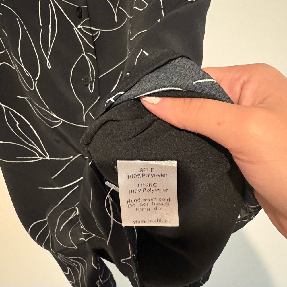 All:Row‎ Floral V Neck Button Front Dress Black - Picture 4 of 6